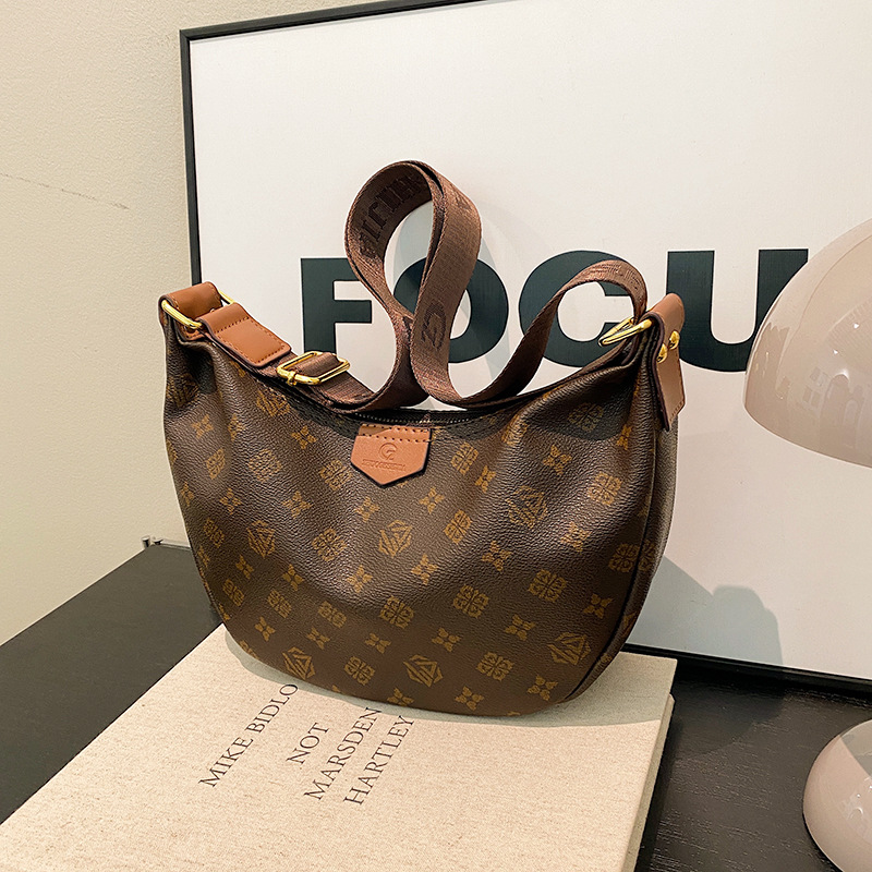 2025 new free shipping designer bags for womens tote bag brown khaki Fashionable and high-end casual versatile shoulder bag