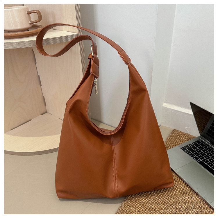 Commuting Texture Single Shoulder Bag for Women 2024 Popular Korean Style Underarm Bag Tote Bag Fashionable Women