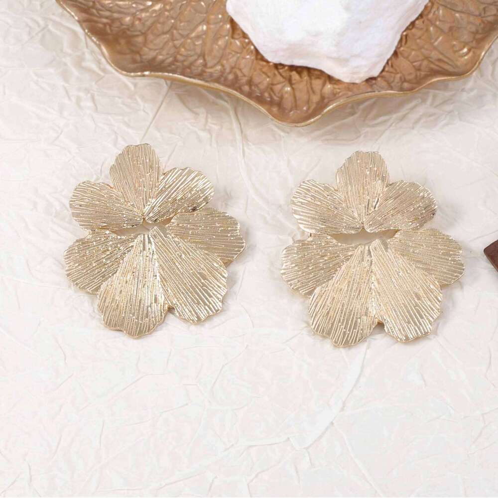 Unique Textured Flower Dangle EarringsArtistic Bold Yet Versatile Women Statement Earrings