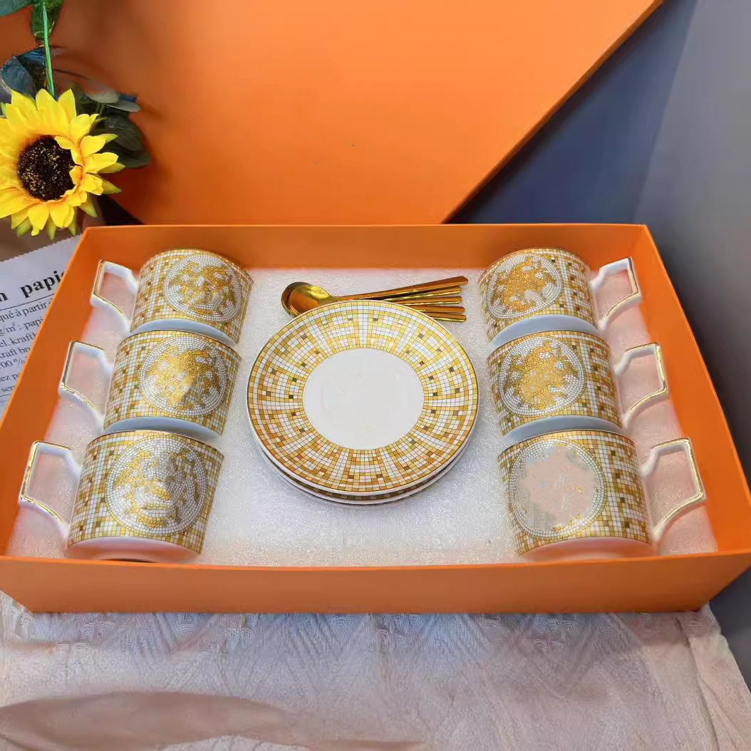 Cups Saucers European Style 6 Piece High Grade Ceramic Espresso Cup Milk Tea Mug With Handle Office Novelty Gift Home Decoration