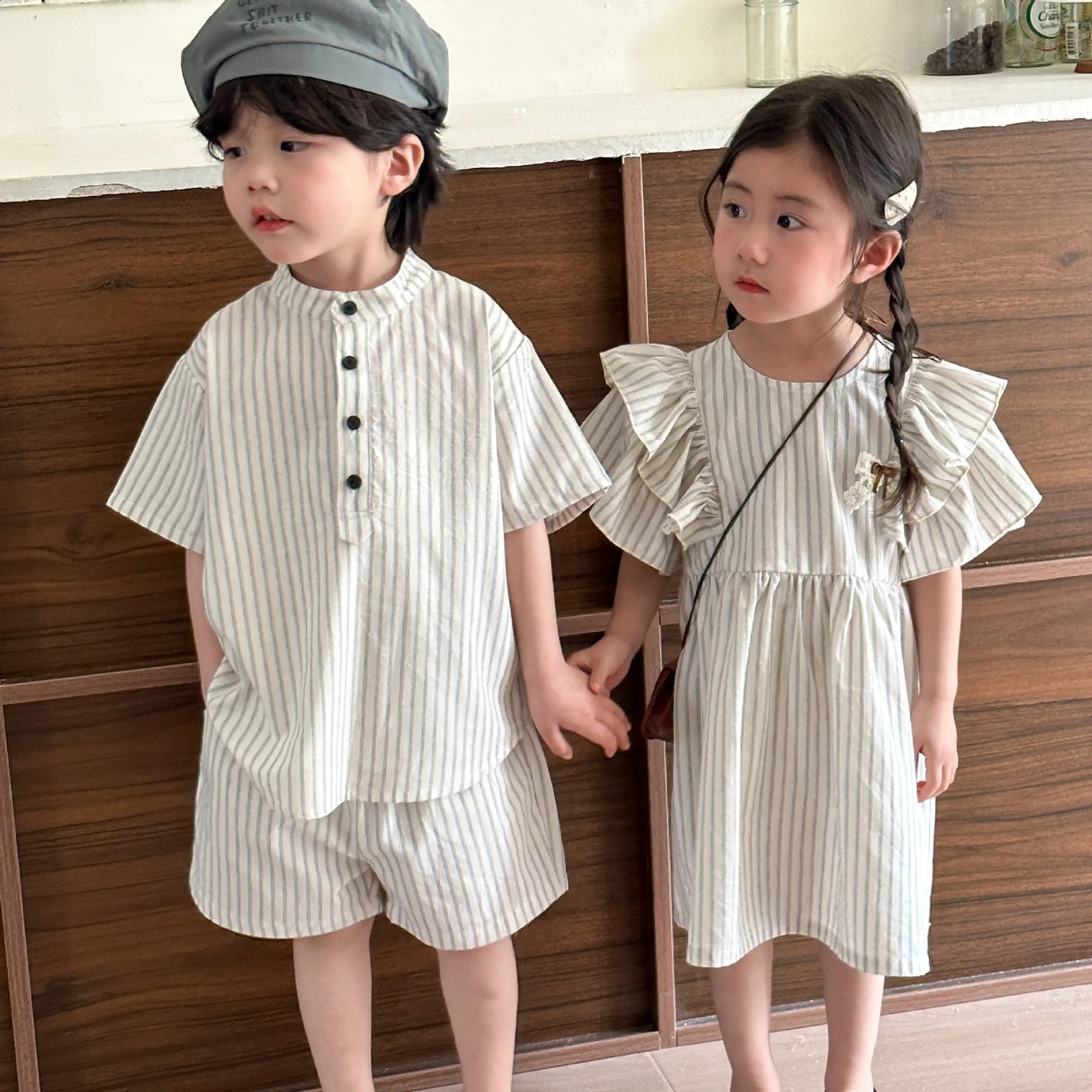 220041 Brothers and sisters Clothing 2024 Summer Short Sleeve Stripe Baby Boys Set or Cotton Girls Dress 250325z