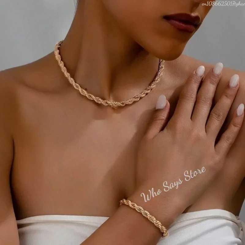 Hot Fashion Unisex Snake Chain Women Necklace Choker Stainless Steel Herringbone Gold Color Chain Necklace For Women Jewelry Z250331