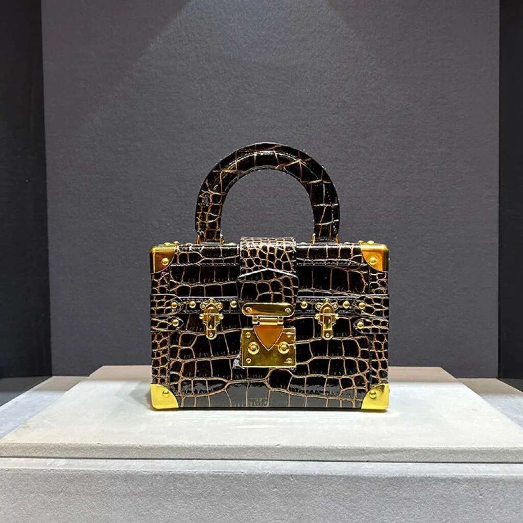 High-End Genuine Leather Snake Pattern Handbag Women's Fashionable 2024 New Style Crossbody Bag Single Shoulder Diagonal Package