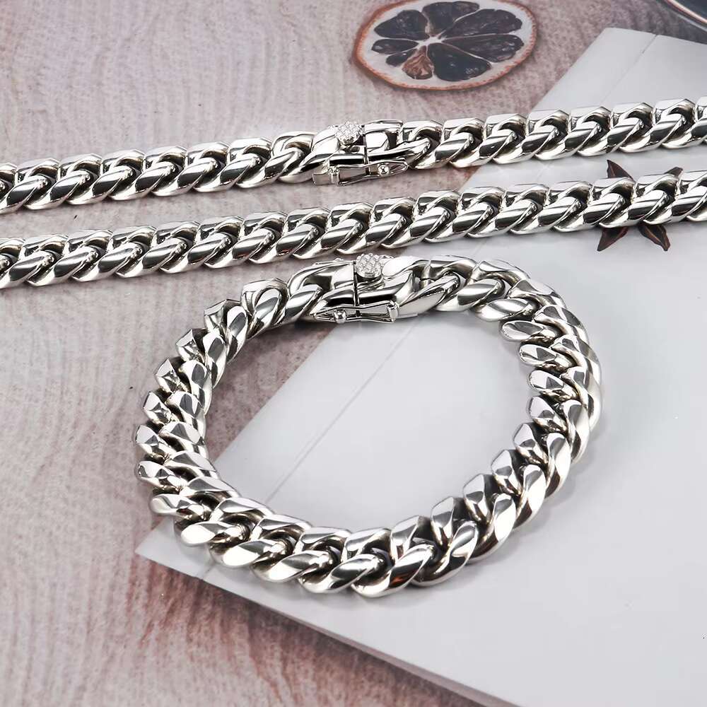 Factory Wholesale Hip Hop Cuban Link Mens Miami Stainless Steel 18k Silver Plated Chain Necklace Cuban Link Chain