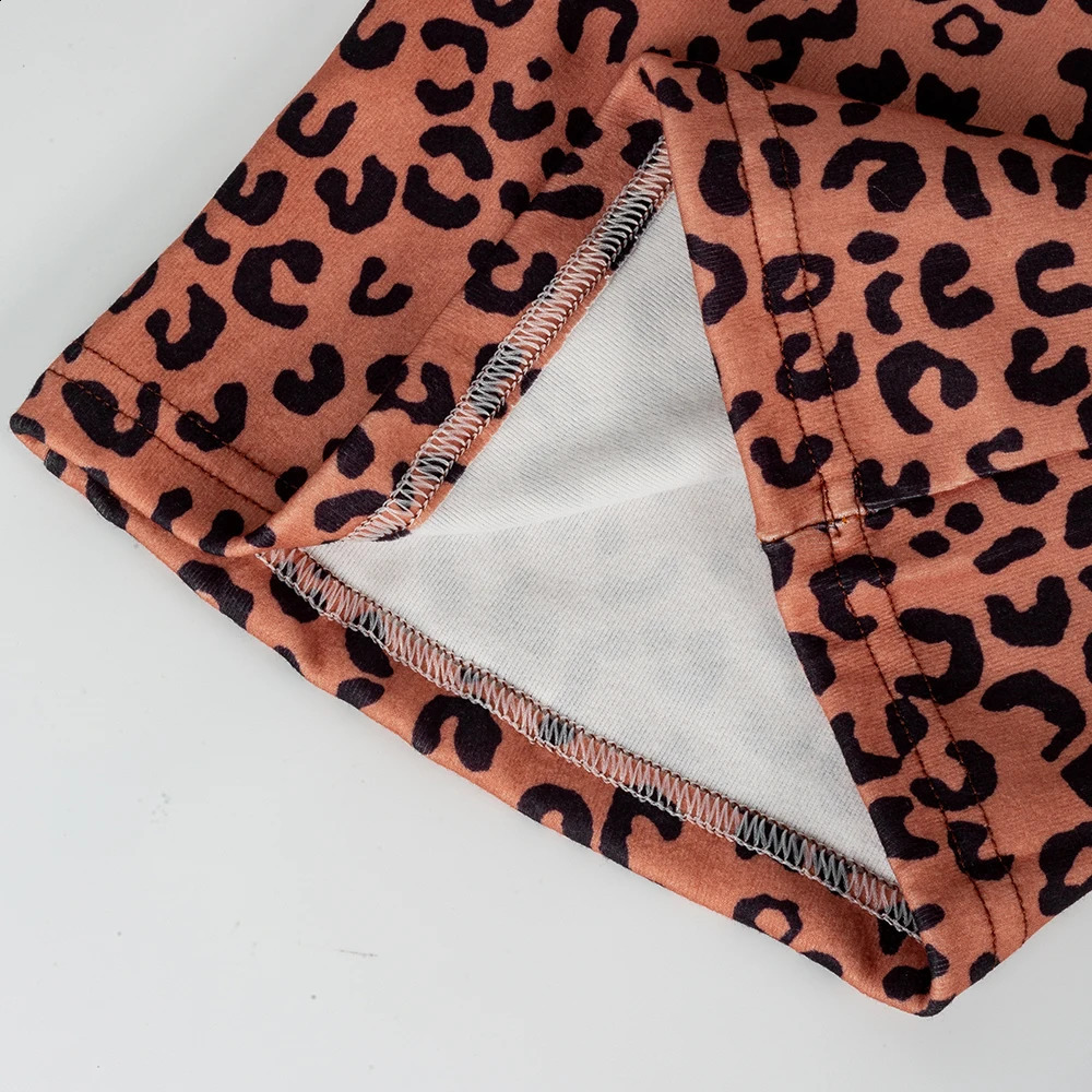 1 set of childrens pajamas suitable for girls fashionable spring and summer long sleeved pants leopard print warm home clothing 250325z