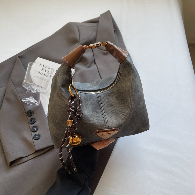 Designer bag free shipping 2025 new women's fashionable high-end texture large capacity hand-held shoulder crossbody bag