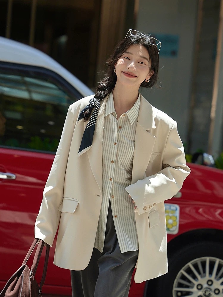 G330Chic Layered Look Women's Blazer Comfortable Small Fit for Young Adults, Perfect for Spring and Autumn