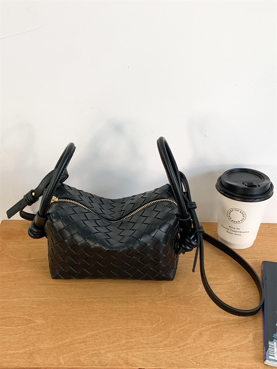 2025 New Braided Designer Bag Women's Single Shoulder Crossbody PU Leather Small Square Bag Commuter Dual Use