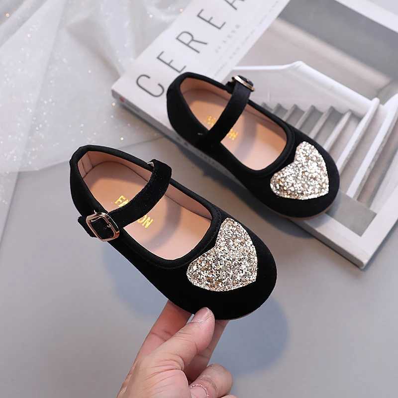 Mary Janes Love Heart Three color Velvet Childrens Flat Shoes Round Toes Beautiful Flexible Childrens Princess Shoes 23-33XJ250331
