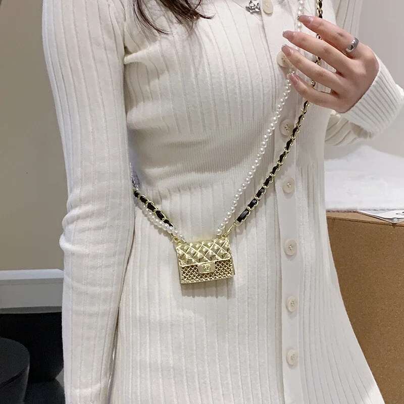 Shoulder Mini Metal Bags for Women Pearl Chain Crossbody Bag Designer Clothing Accessories Satchel Female Decorative Box Handbag