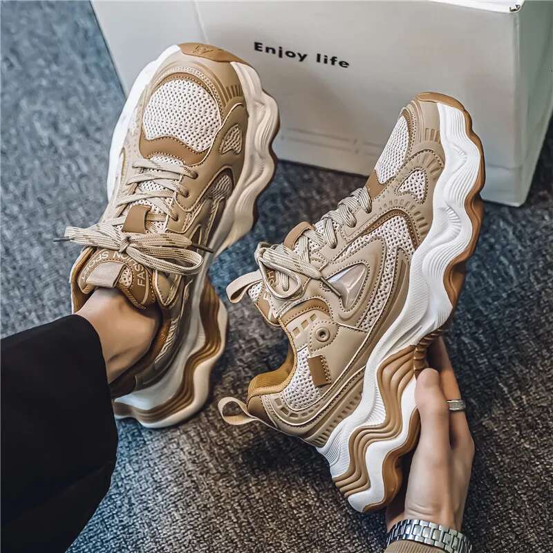 Designer Shoes Men's Brand Couple Walking Men's Designer Thick Soled Mesh Breathable Breadcrumbs Women's Casual Sports Shoes Tire Shoes