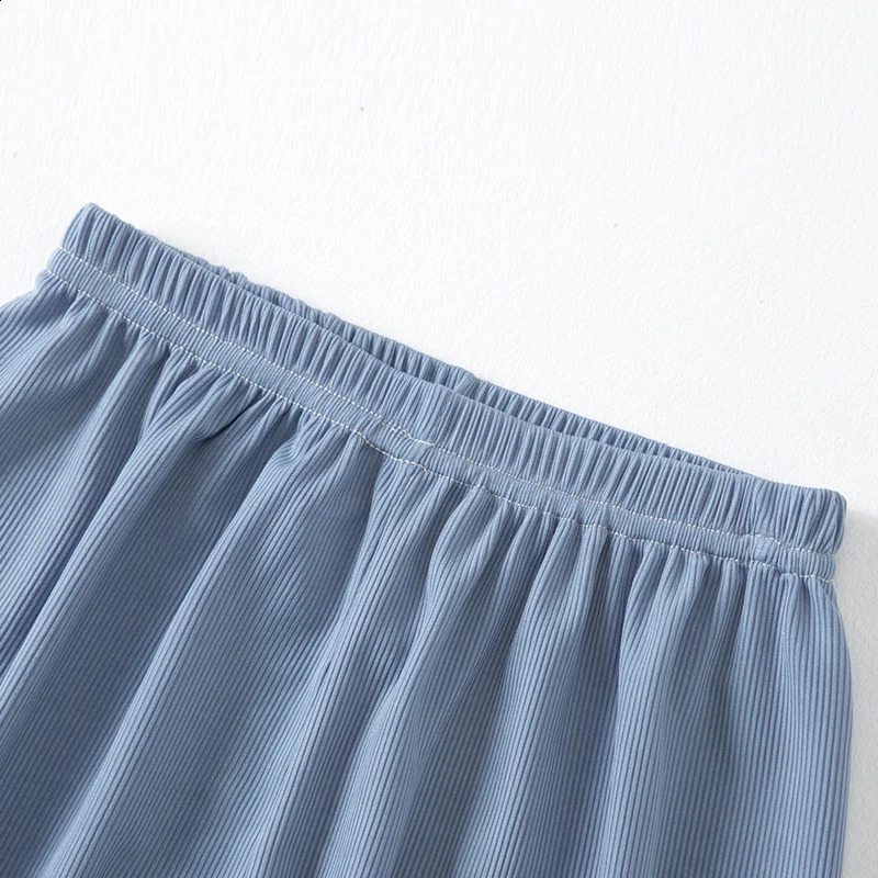 Childrens summer thin short sleeved ice silk set for boys and girls casual clown family clothing 2piece 250325z