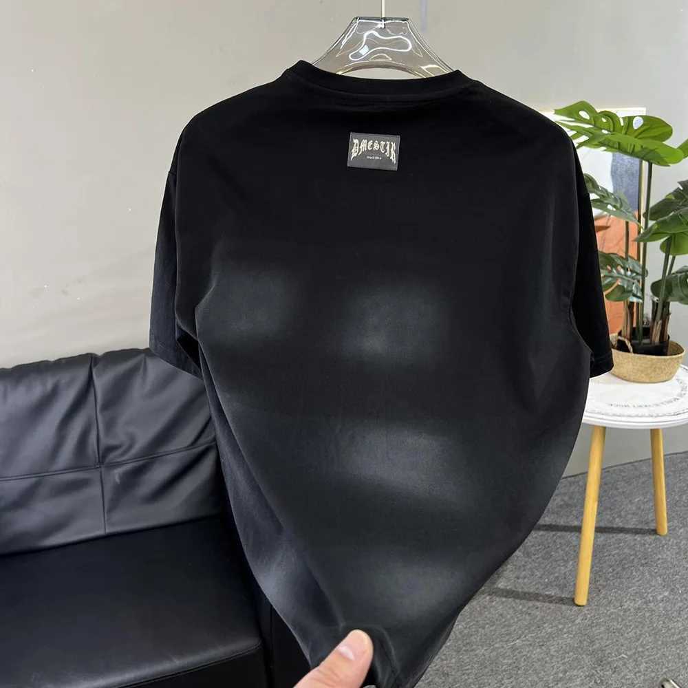 Mens T-Shirt Y2k Sanskrit Rhinestone Decoration T-Shirt Summer Strtwear Gothic Rock Shiny Fashion Short Slve Top Men 2024C250331