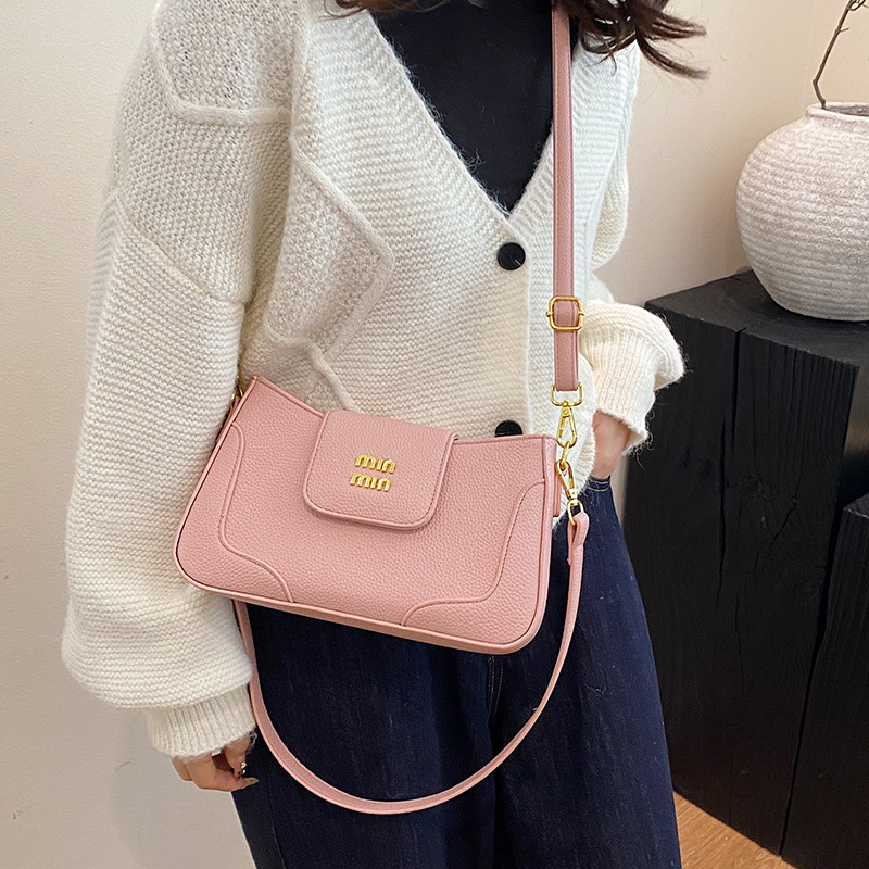Crossbody bag small square armpit crescent bag women's new fashion temperament simple everything single shoulder 2025