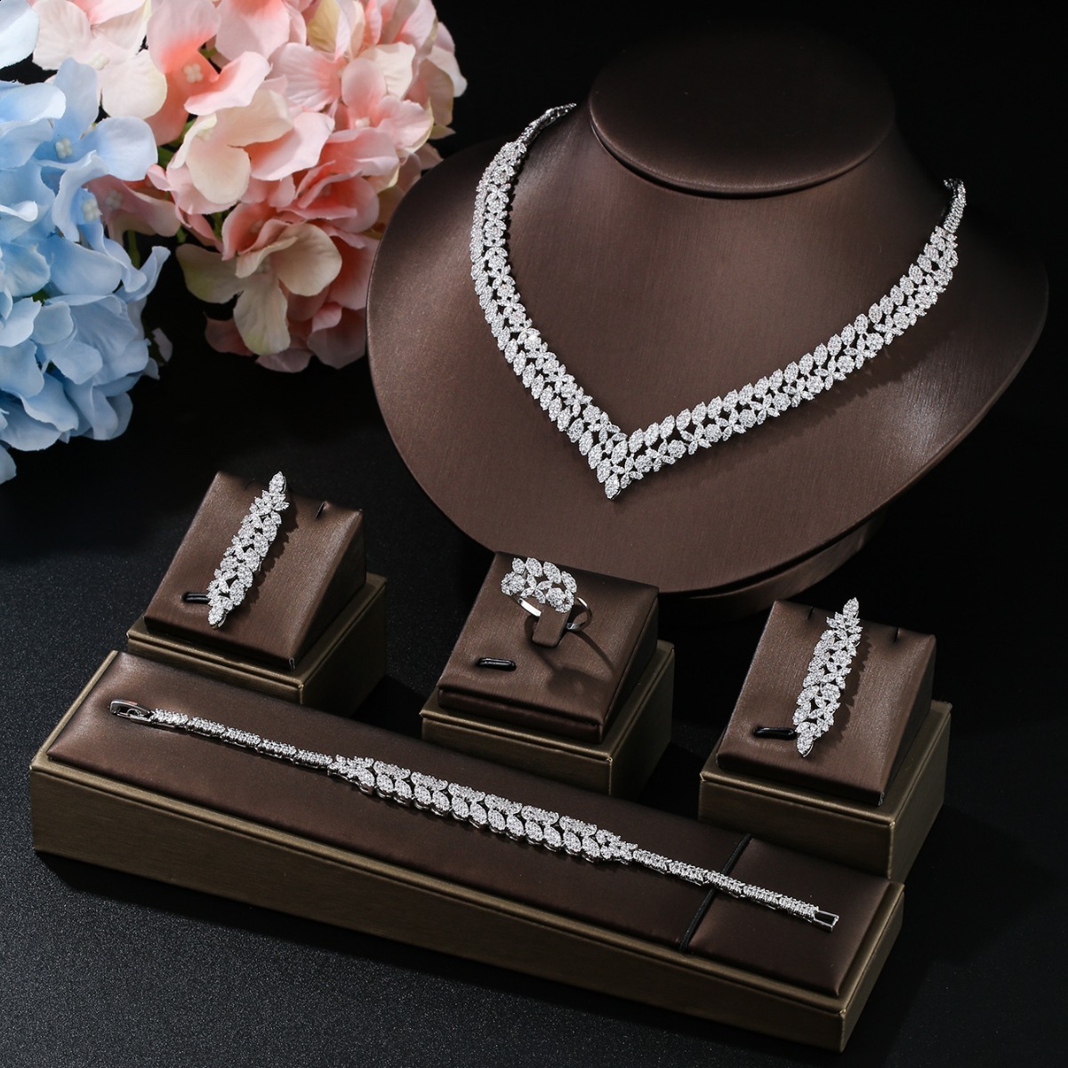 Nigeria 4pcs Bridal Zirconia Jewelry Sets For Women Party Dubai Nigeria platinum plating CZ Crystal Wedding Jewelry Sets 241016