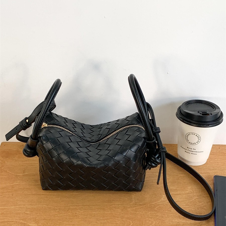 2025 New Braided Designer Bag Women's Single Shoulder Crossbody PU Leather Small Square Bag Commuter Dual Use