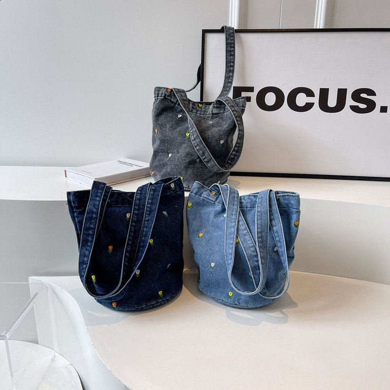 Simple Fashion Solid Bucket Shoulder Bags Large Capacity Versatile Sense of Handbags for Women High Quality Classic 240827