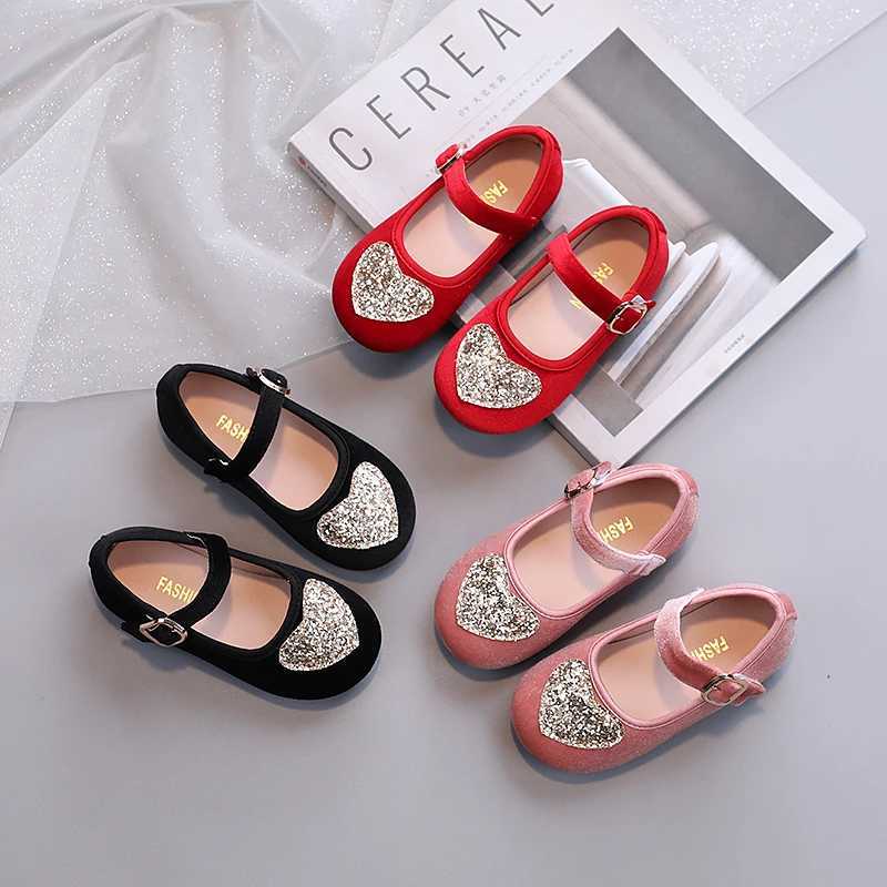 Mary Janes Love Heart Three color Velvet Childrens Flat Shoes Round Toes Beautiful Flexible Childrens Princess Shoes 23-33XJ250331