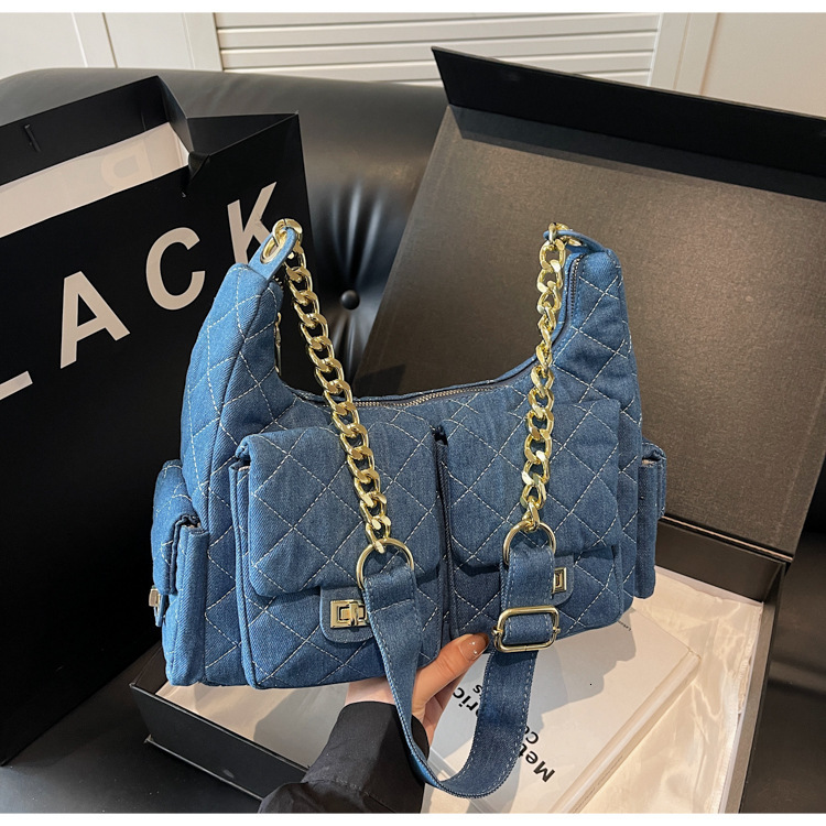 Xiaoxiangfeng diamond grid chain women's 2025 new multi pocket shoulder crossbody washed denim armpit bag