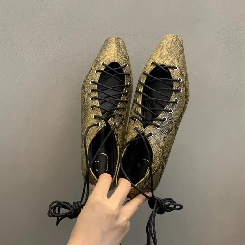 SUOJIALUN 2025 Spring Women Flat Shoes Fashion Lace Up Ladies Elegant Dress Boat Shoes Flat Heel Casual Single Shoes 250328