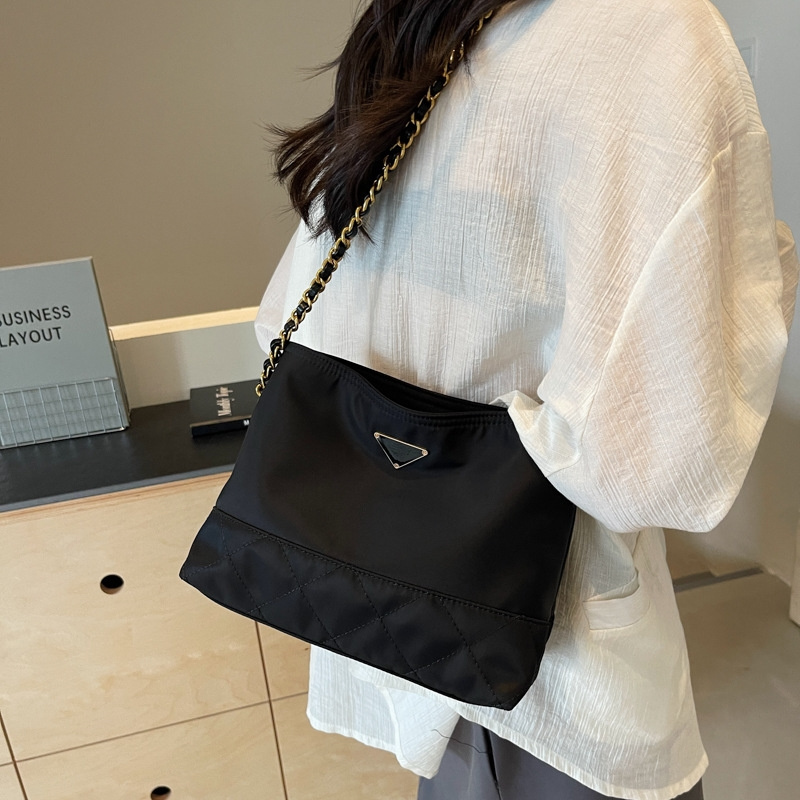 Free Shipping Designer Free Shipping 2025 New Fashionable Nylon Fabric Large Capacity Hand-held Shoulder Crossbody Tote Bag For Womens Designer Bag Lu