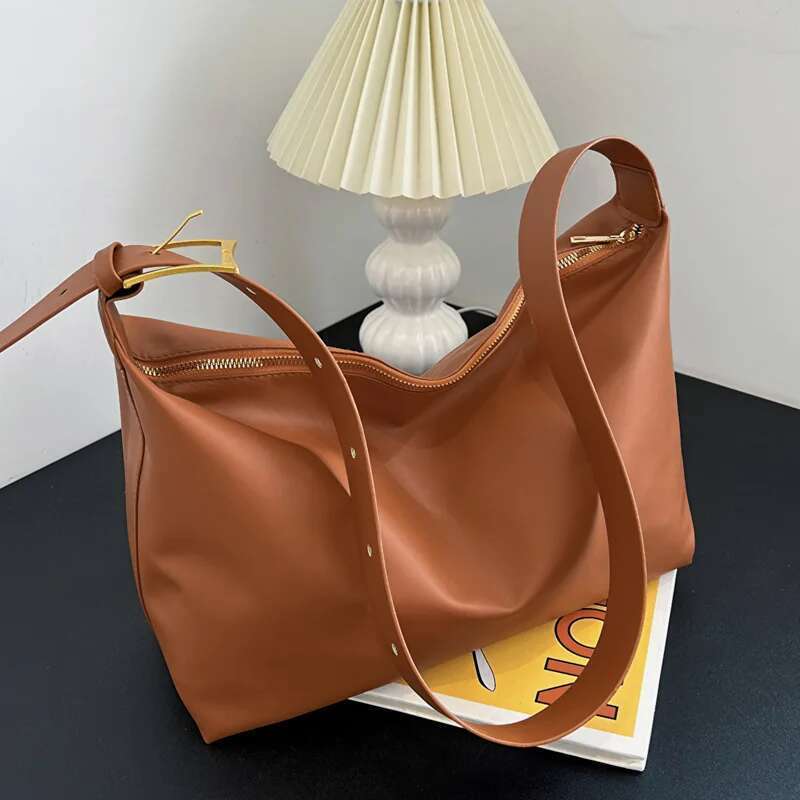 New Popular Underarm Casual Fashion Trend Tote Autumn Large Capacity Single Shoulder Retro Women S Bag Bag