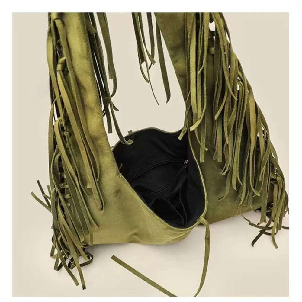 Ladies' Shoulder Large Capacity Tassel Retro Dumpling Minimalist Crossbody Bag 2025 New High-Quality Fashionable
