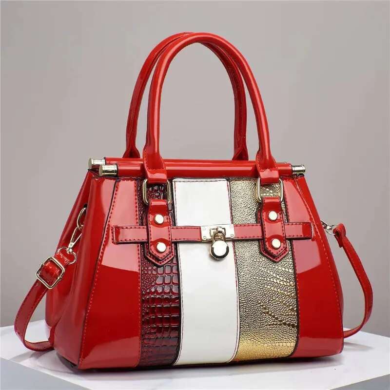 designer bag Fashionable New Women'S Handbag, Shiny Leather Large Capacity Shoulder Classic Retro Diagonal Cross Commuting Tote Bag
