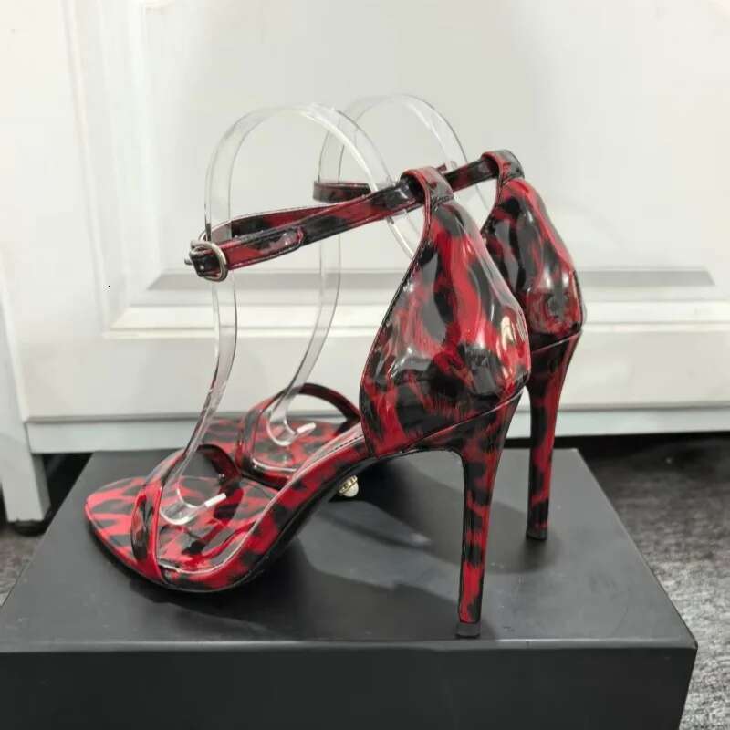 New Catwalk Thin Strap Leopard Print Sandals Sexy Open Shoes Round Buckle High Heels Party Banquet Women Shoe