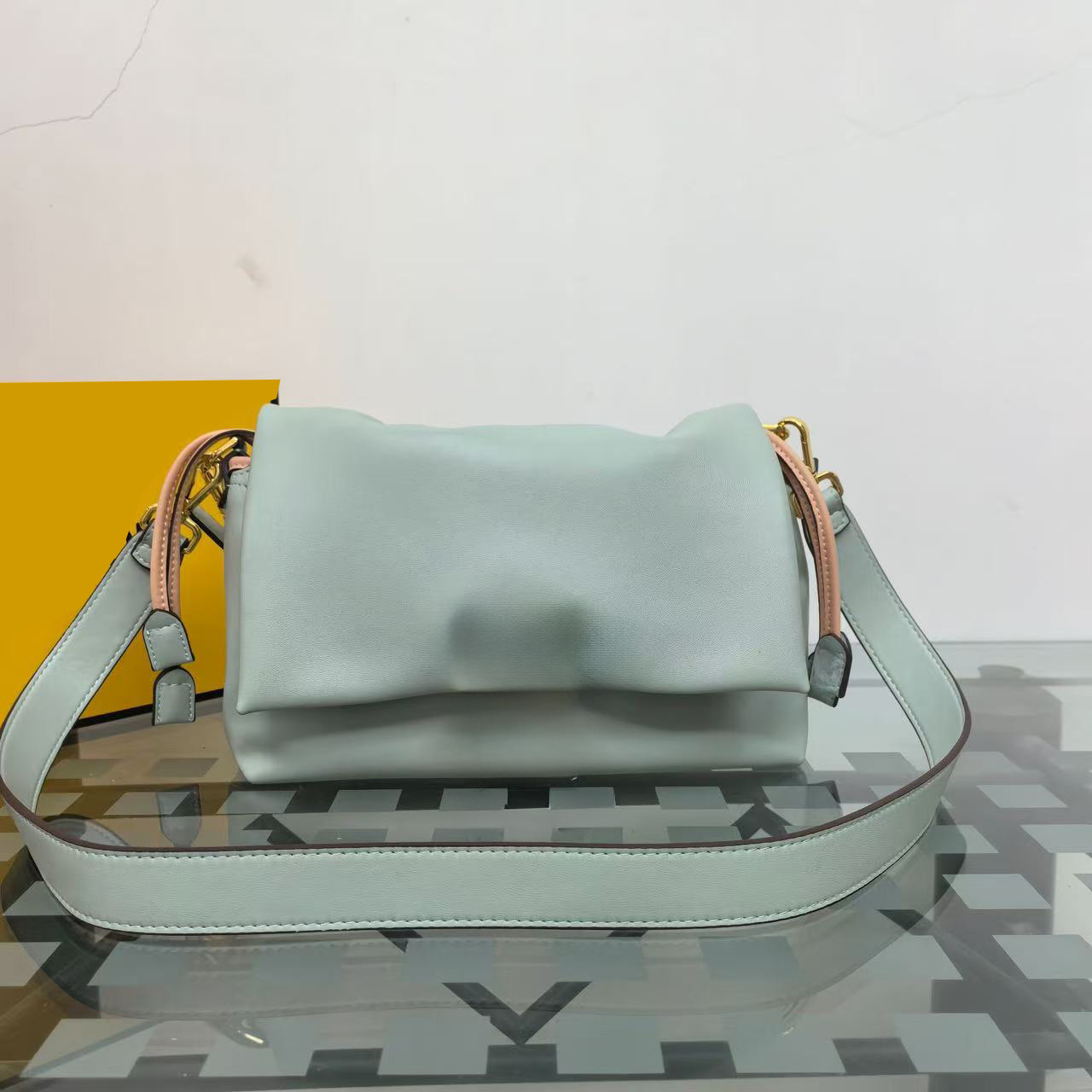 2025 Spring/Summer Women's Collection New French Stick Bag Soft Leather Drawstring Design Shoulder Bag Crossbody Bag