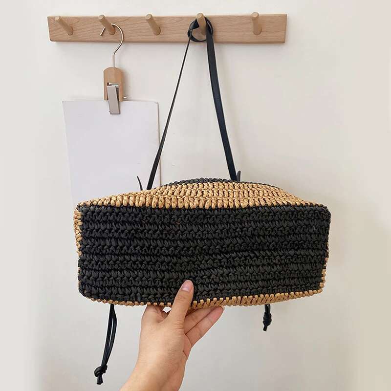 designer bag New Fashion Striped Woven Beach Single-shoulder Tote Straw Closed Women's Crossbody Bucket Bag