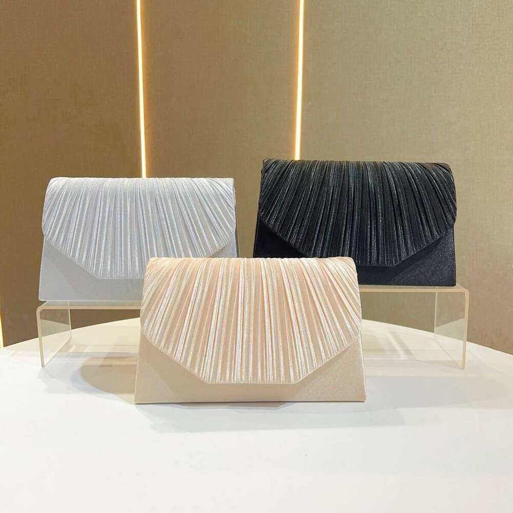 Dinner Bag New Socialite Banquet Pleated Handbag Fashionable Women S Formal Dress Evening Wear Shoulder Bag Small Fragrance Style Versatile Wedding Gi