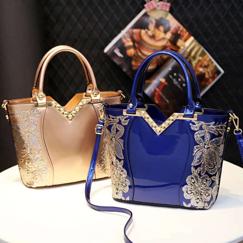 Spring new patent leather sequin ed rhinestone handbag banquet dress large-capacity one-shoulder cross-body women's bag