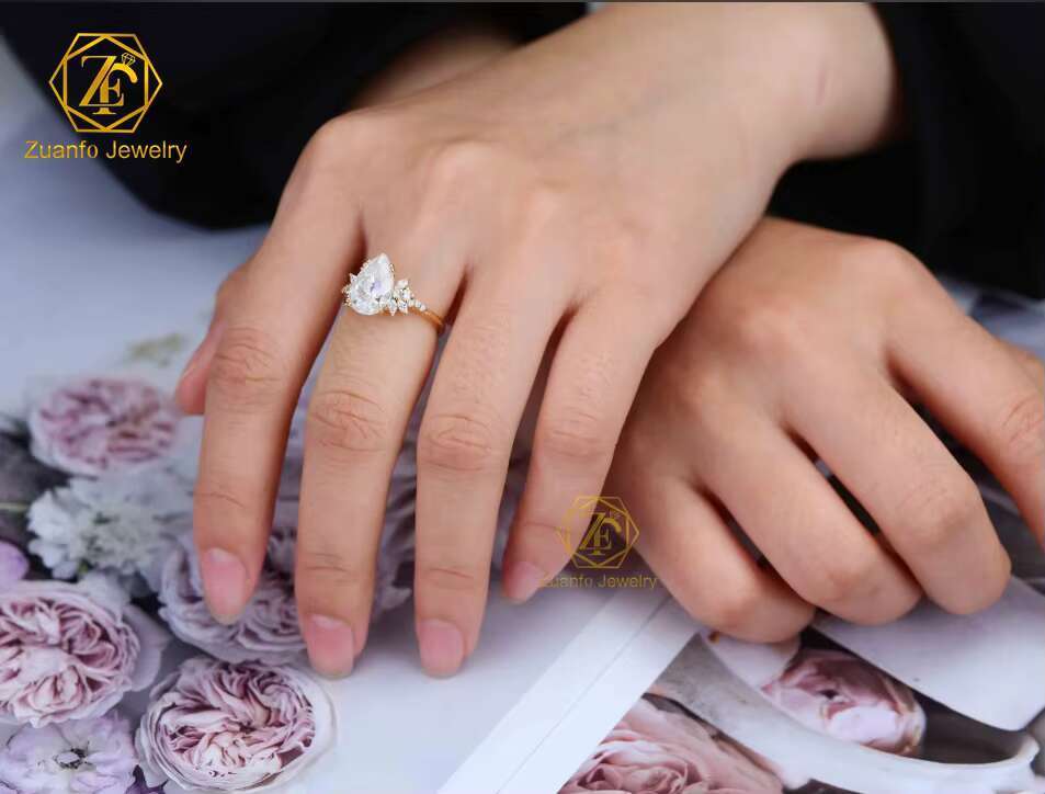 Zuanfo Moissanite Bridal Wedding Jewelry 3ct S925 Sterling Silver VVS D Pear Moissanite Diamond Engagement Ring