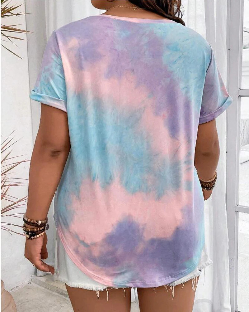 plus size European and American womens casual Vneck printed pocket Tshirt 250430Z