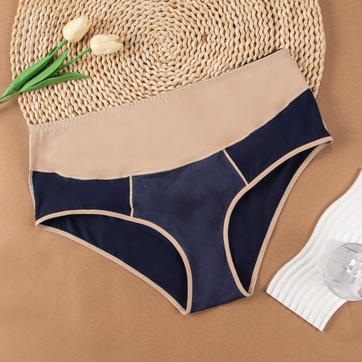 Skin-Friendly Pure Cotton Spliced Brief for Large Sizes Breathable & Antimicrobial Supportive Undies sexy lingerie erotic girls Home Wear porn lingeri