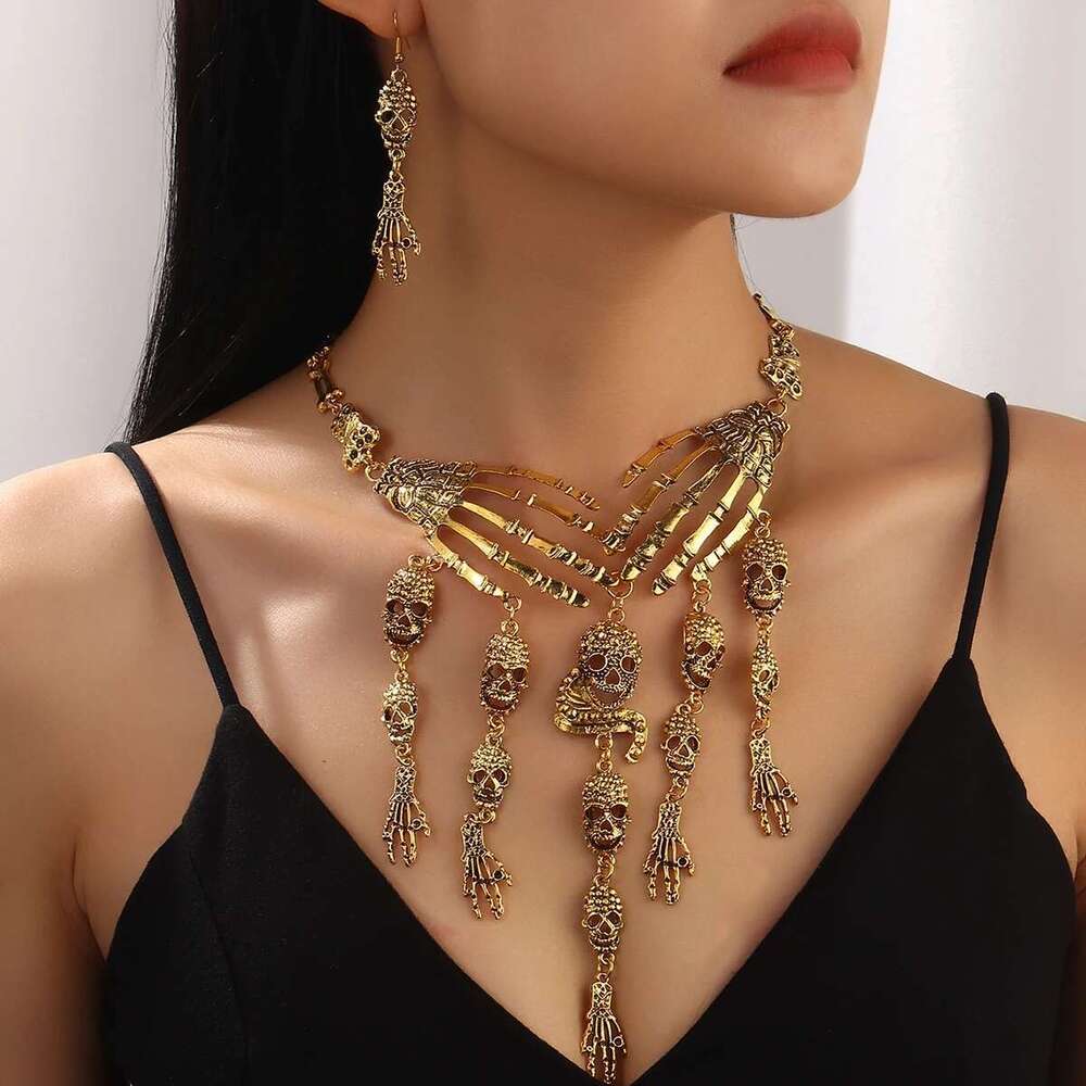 New Halloween Jewelry Gothic Punk Vintage Metal Ghost Hand Skull Necklace And Earring Set For Women Party Accessories