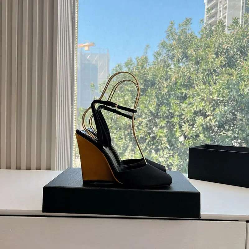 Fish Mouth Open Toe New Stiletto High Heel Ankle Strap Sexy Fashion Runway Women Shoes Designer Buckle Sandals