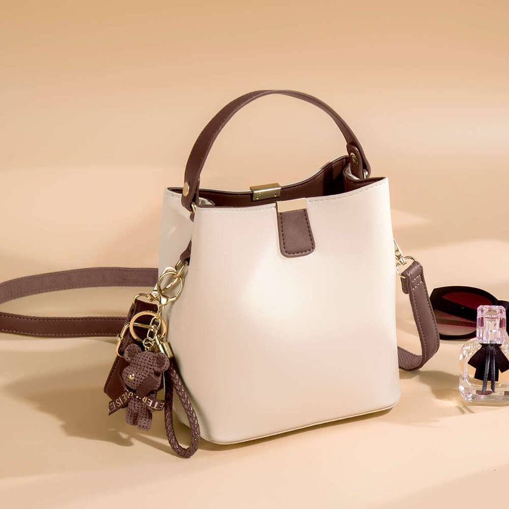 designer Women's bag New Style Women's Trendy Leather Crossbody Bucket Handheld Summer Versatile Shoulder Bag