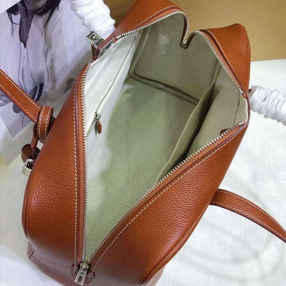 Retro Style Handbag Top Layer Leather Commuter Bag Advanced Feeling High-Capacity Autumn And Winter New Pattern Fubao Saddle
