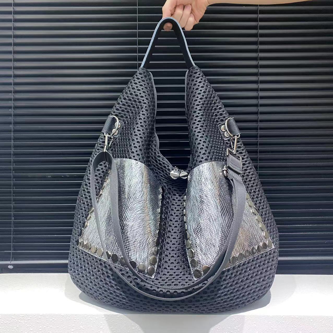Retro mesh handbag, large capacity shoulder bag, punk style rivet