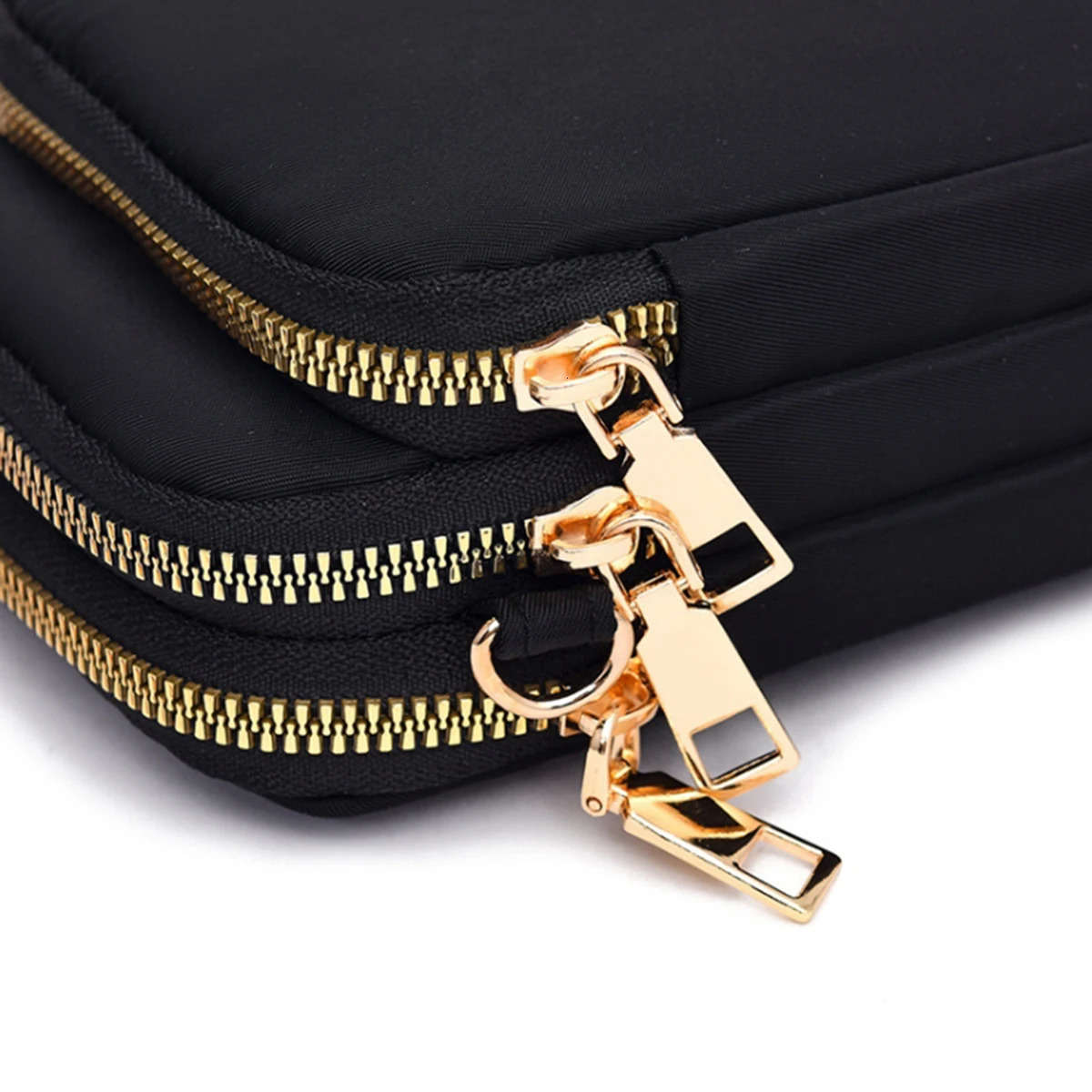 Black nylon lightweight phone bag vertical wallet lightweight 3-layer storage fashionable cross body bag shoulder bag 1 bag 250425