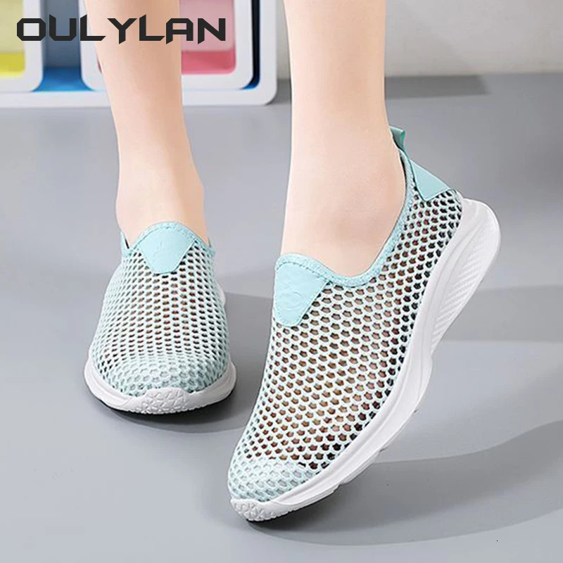 Lightweight womens shoes summer breathable thin mesh casual shoes soft soled sports shoes beach stream tracking shoes 250430