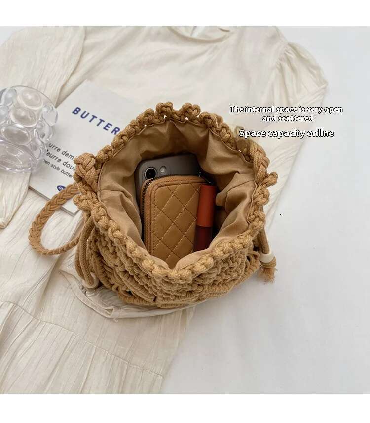 Woven Fashionable And Versatile Western Style Single Shoulder Armpit Hand Held Straw Woven Vacation Beach Bag T