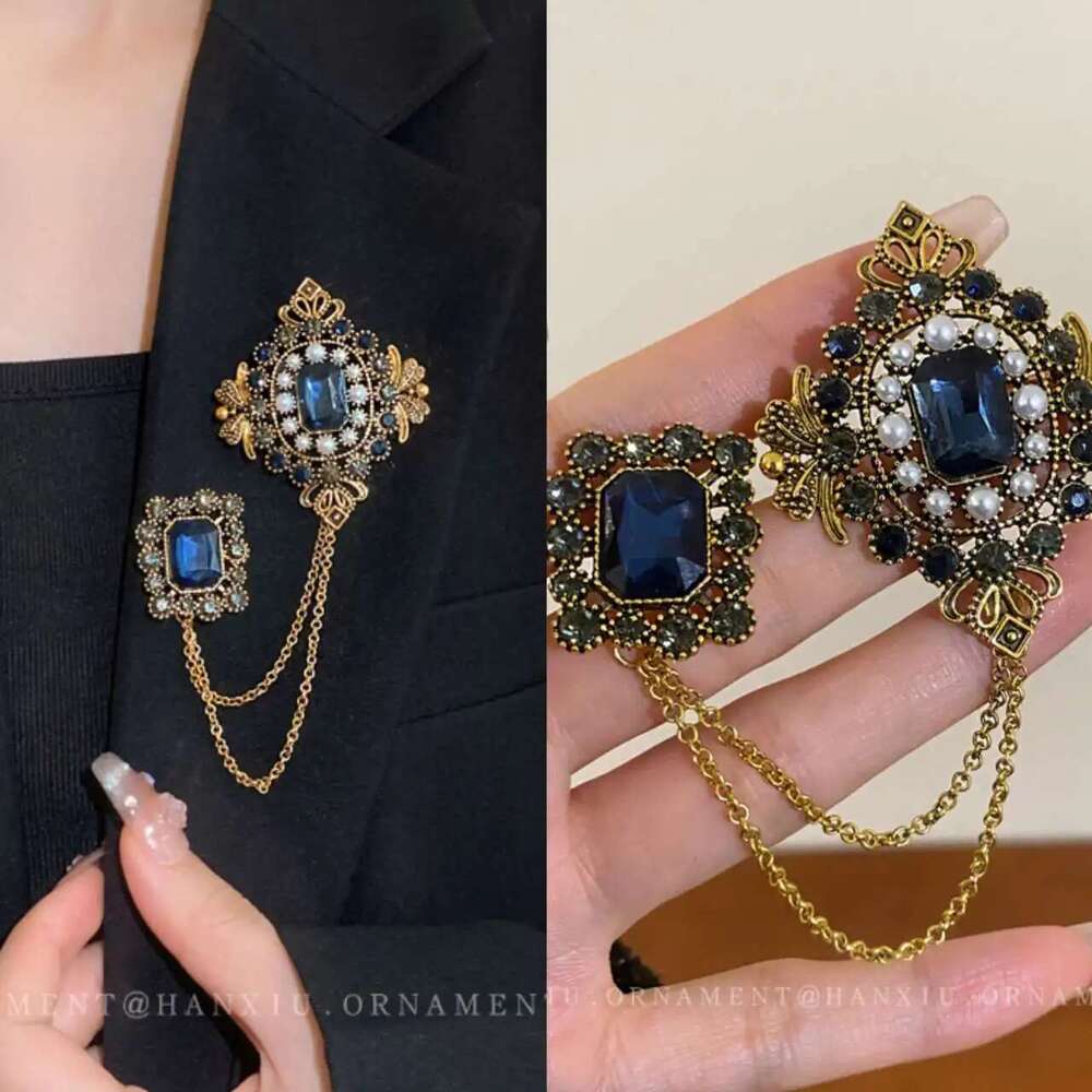Studded Pearl Shaped Square Brooch Women Palace Style Retro Design Sense Suit Pin Niche Fashion Accessories For Lady Gift