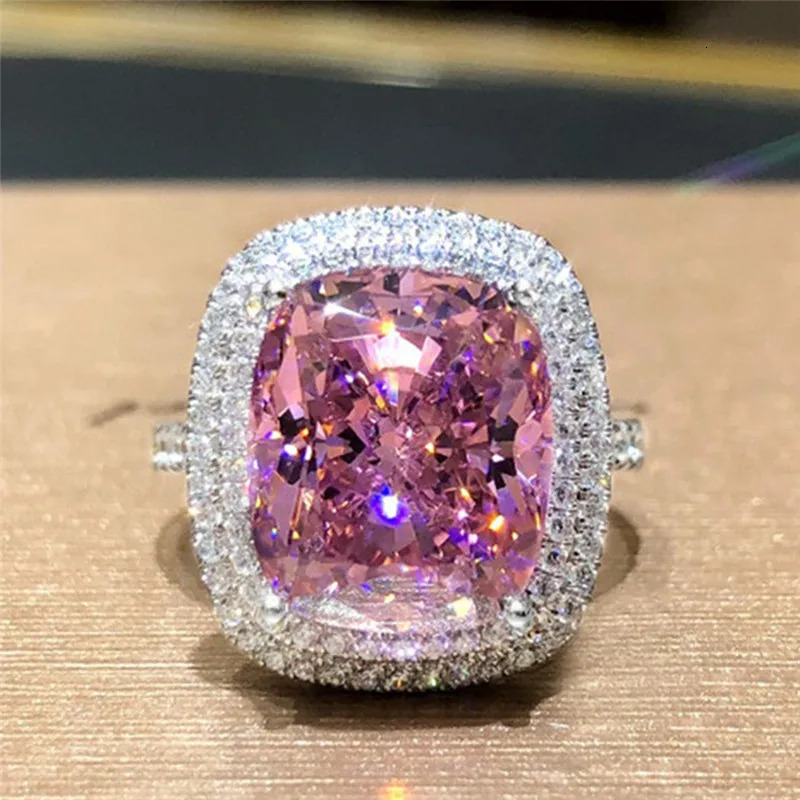 Huitan Personality Large Pink Cubic Zirconia Wedding Ring for Women Romantic Ceremony Party Fashion Jewelry 250428