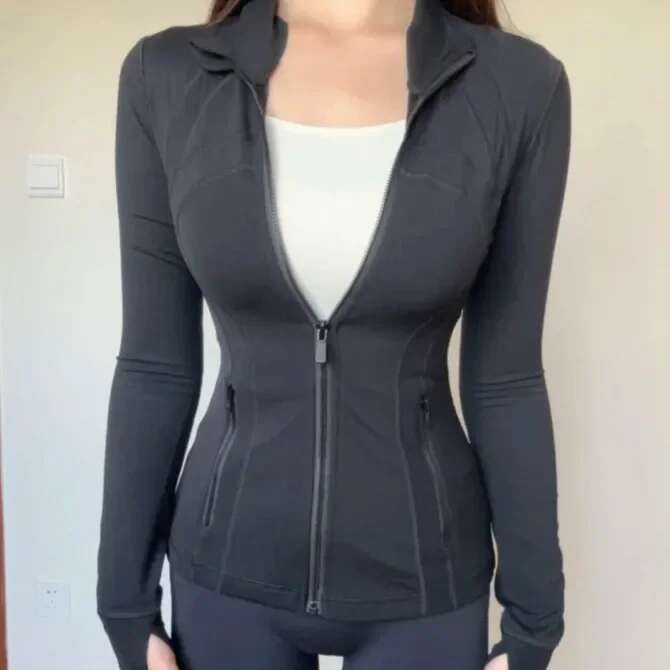Women's Yoga Suit Jacket 2025 New Slimming Smooths Your Silhouette Top Sports Tight Riding Fiess Pilates Wear
