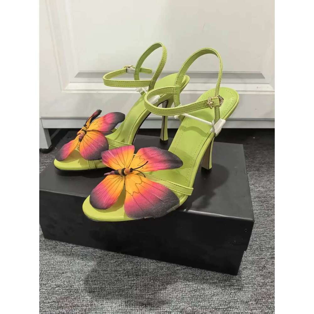 Fashion Brand Butterful Flower Decoration Woman Thin Buckle Unckle Strap Female Sandal Shoes High Heel