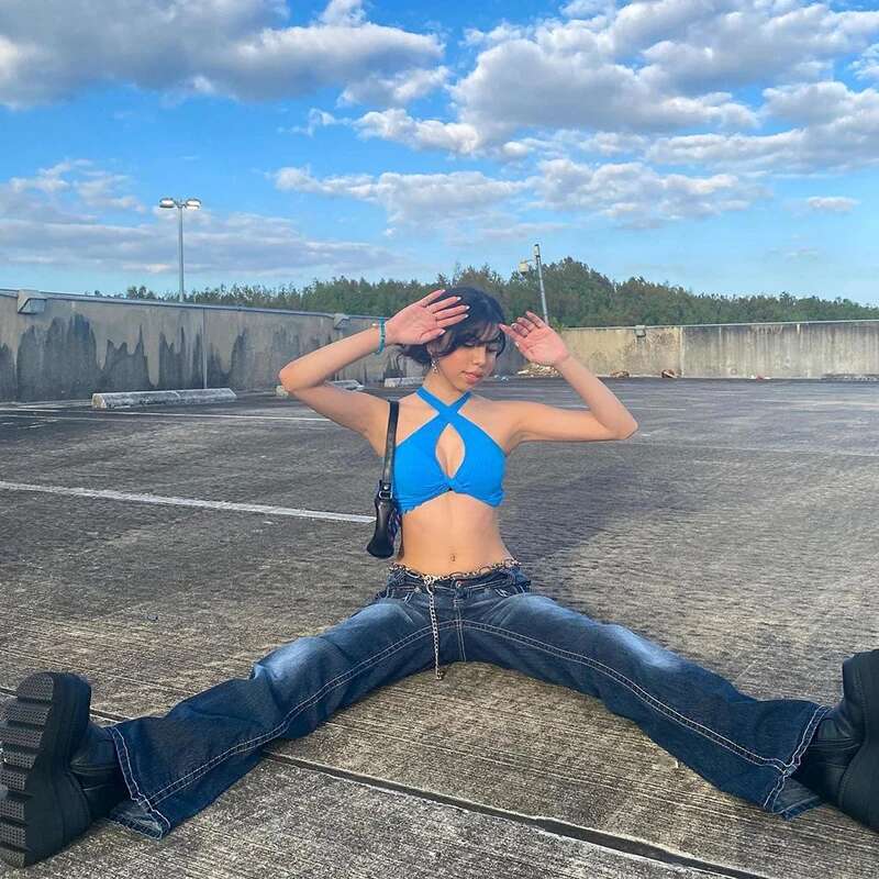Korean Style Haruku Hot Mom Denim Jeans Y2K Grunge Vintage Low Waisted Pockets Skinny Flare Pants 2000s Retro Cargo Trousers