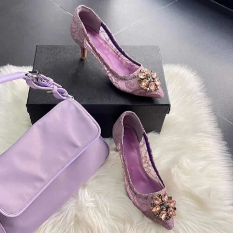 New Brand Designer Sexy Hollow Ladies High Heels Fashion Style Pointed Lace Rhinestone Sandals Crystal Women Shoes